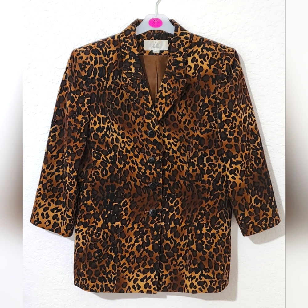 Le Suit Petite Women's Animal Print Jacket. Size 10P